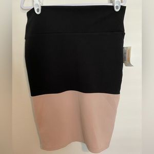 NWT LuLaRoe Cassie Skirt Women’s Size Large